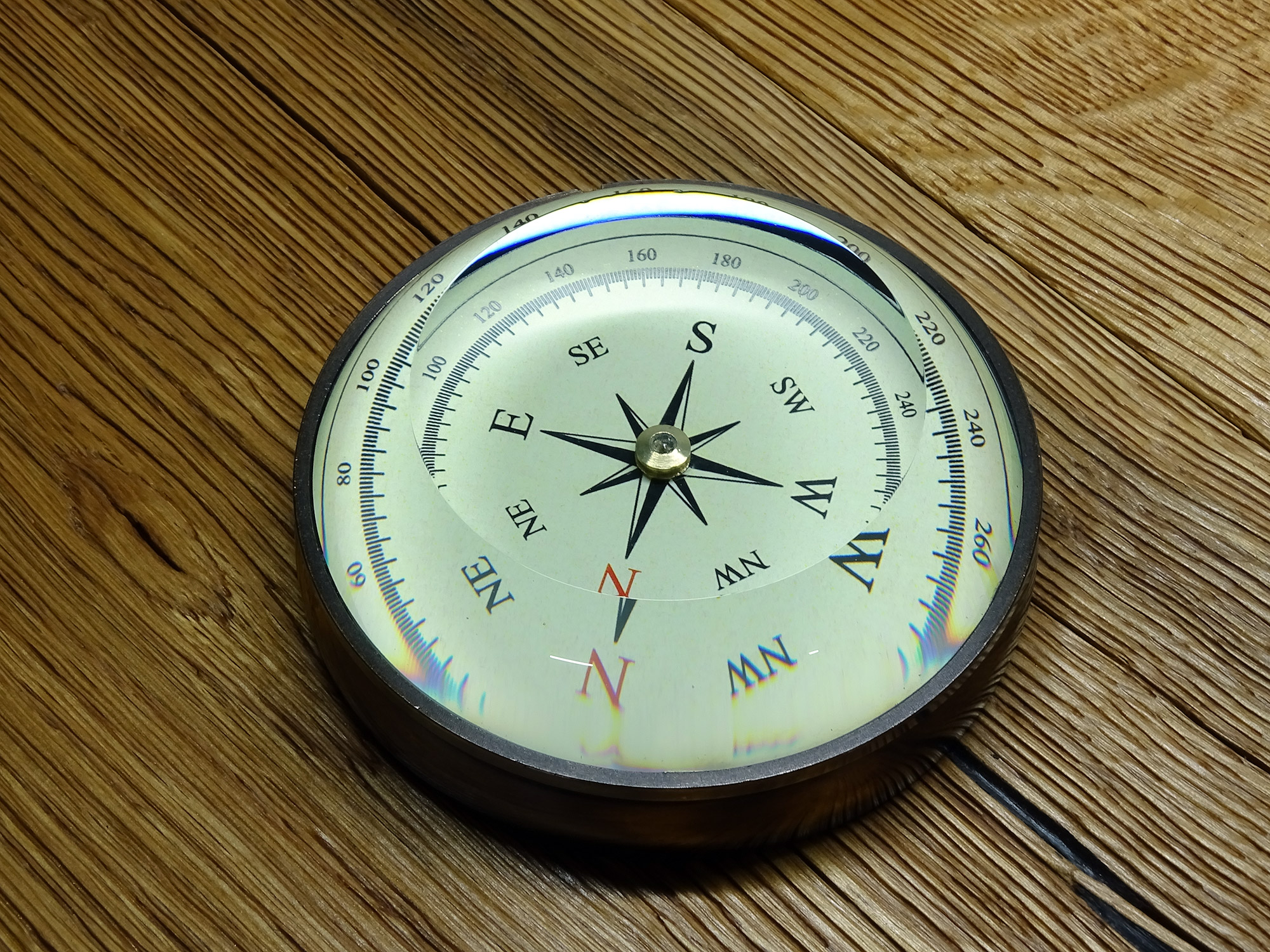 NKlaus Kompass aus Messing antik 7,8cm in Holzbox mit Fenster